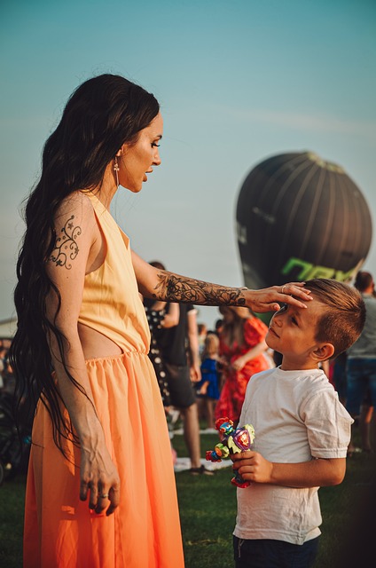 隊在場上奉 隊在場上奉